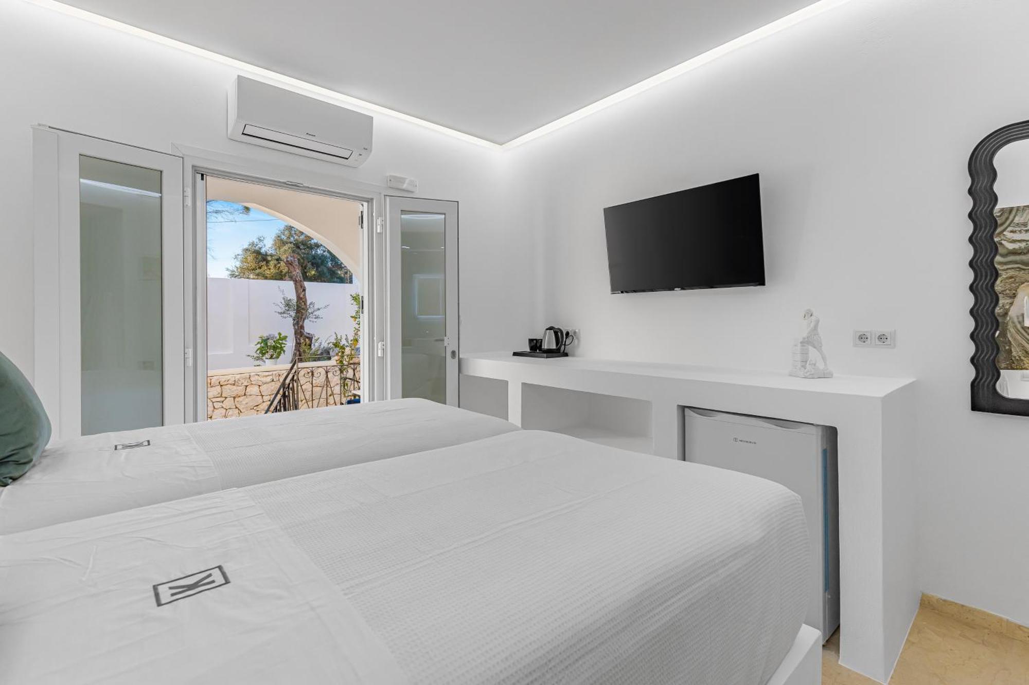 K, Boutique 4*