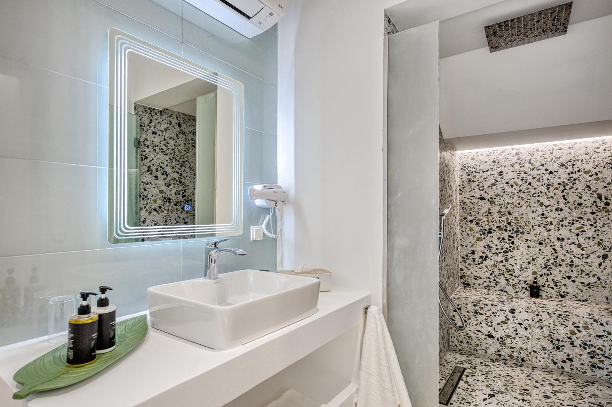 Hotel K, Boutique