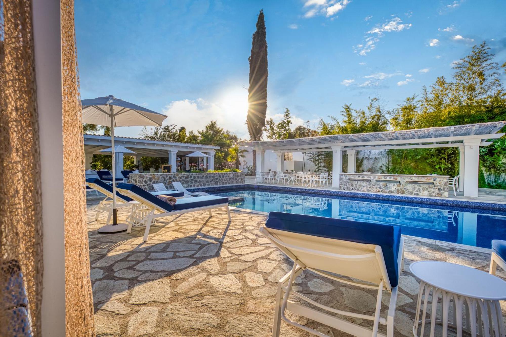 K, Boutique Kommeno (Corfu)
